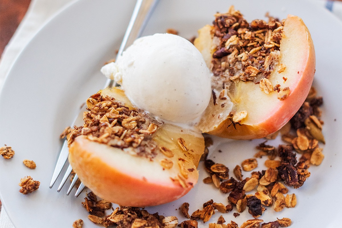 Easy Baked Apples Recipe With Cinnamon for Fall