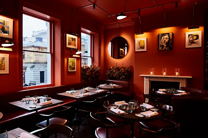 Pivot Bar & Bistro sits above Covent Garden’s Piazza, serving up modern British dishes with a view. Discover more with Ambl