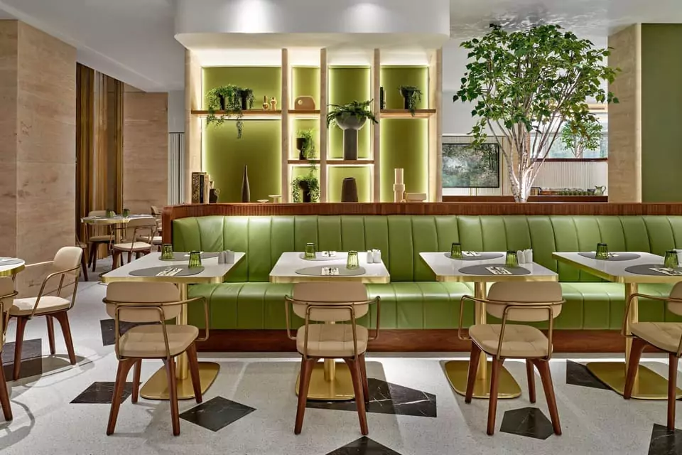 Park Corner Brasserie is a modern British restaurant on the edge of Mayfair, offering stunning views of Hyde Park.