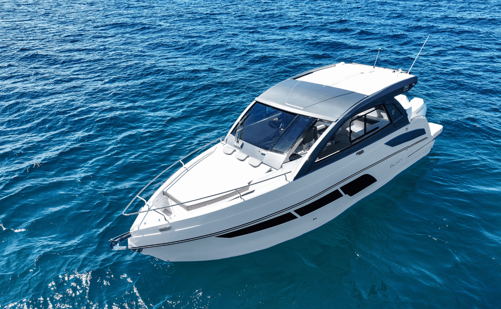 Valiatt 380BR luxury bowrider yacht cruising on open water