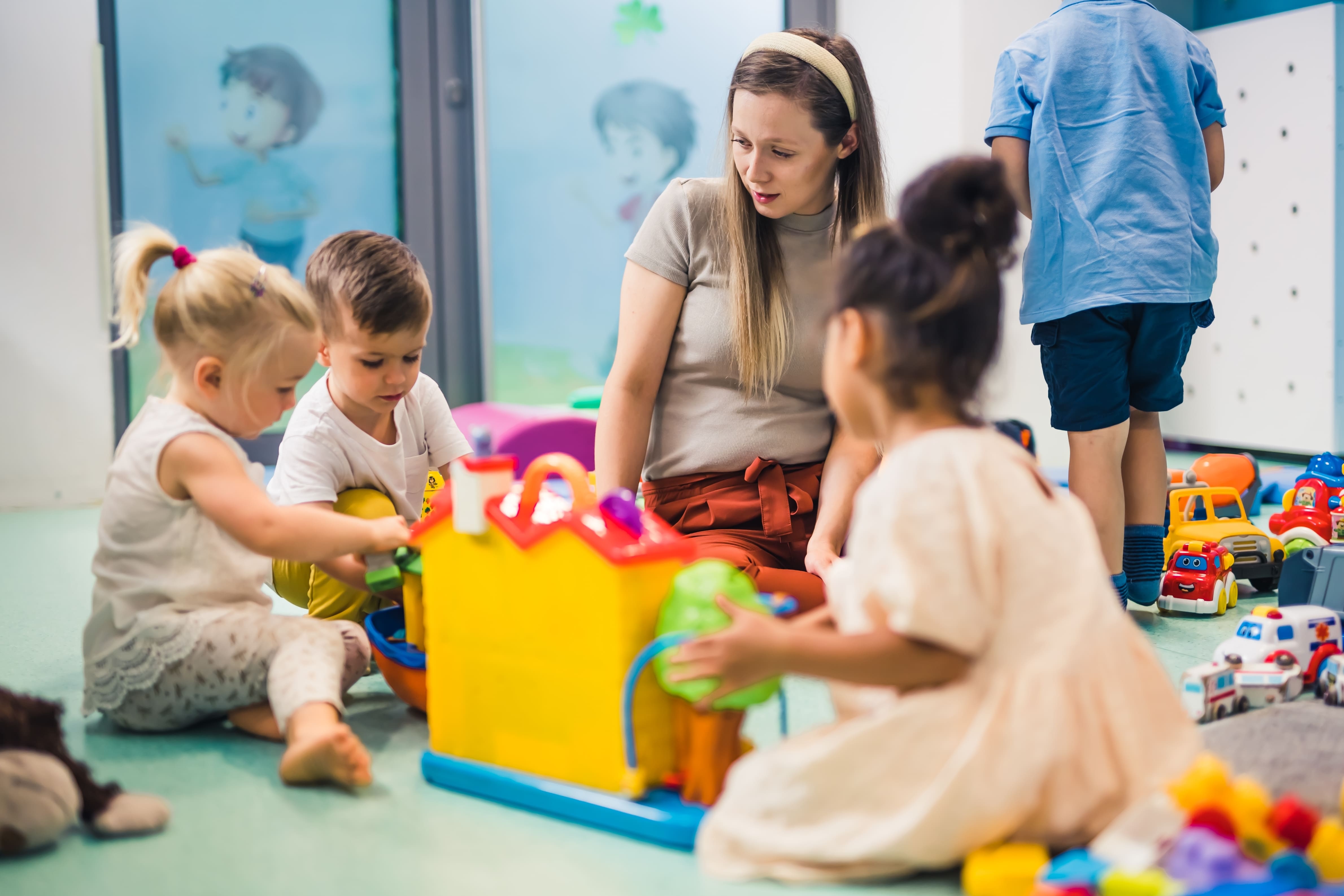 Spring Routine for Toddlers: Childcare Transition Tips for Parents