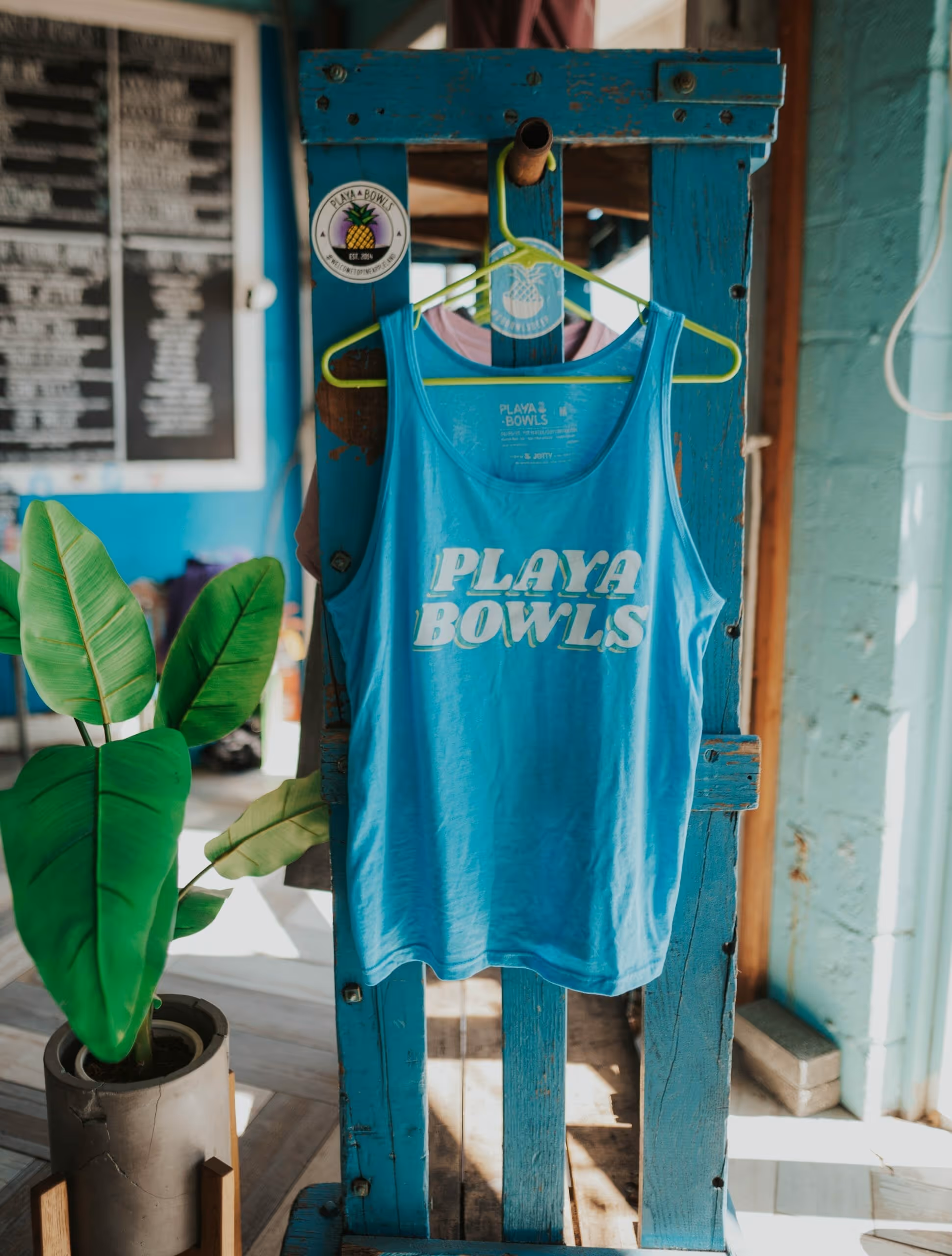 Playa Bowls Drop Shadow Tank