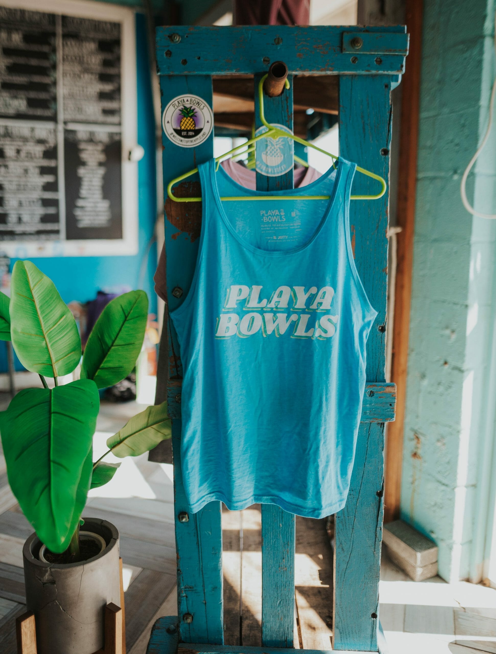 Playa Bowls Drop Shadow Tank