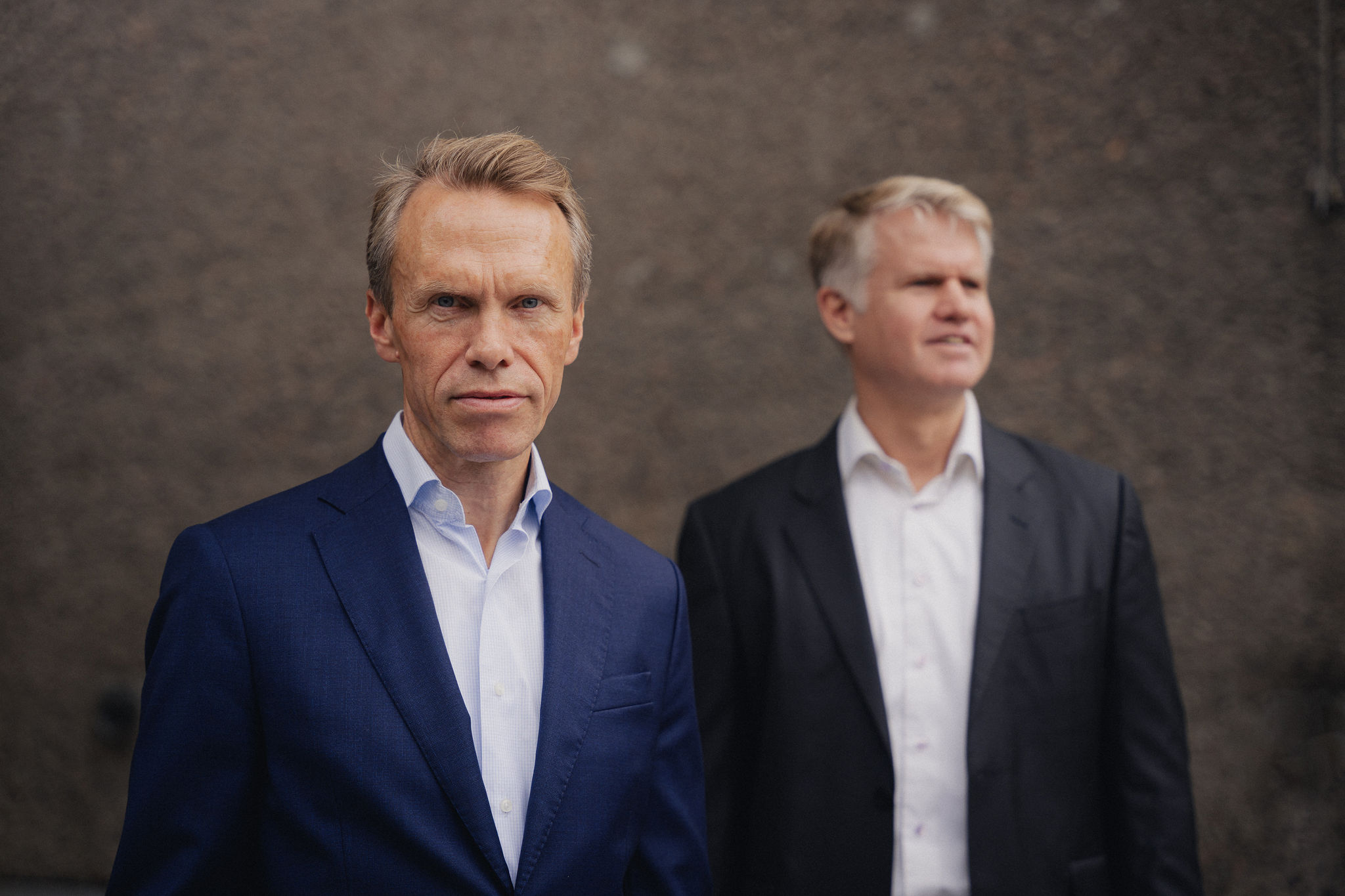 Consistency and long-term relations