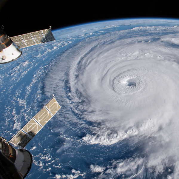 How Accurate are Extended Range Hurricane Predictions?r