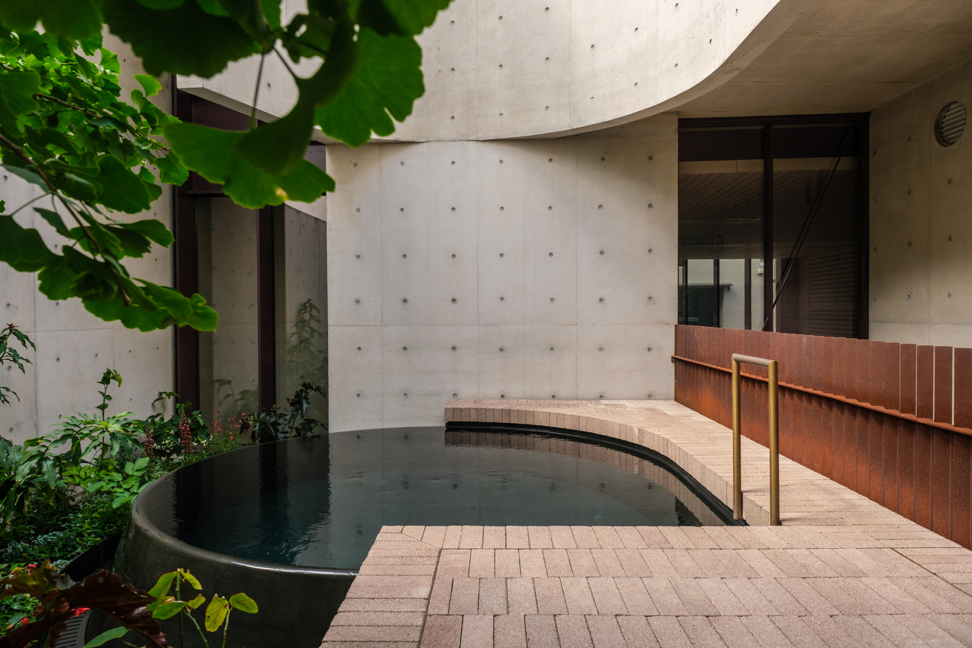 Indigo Slam Plunge Pool
