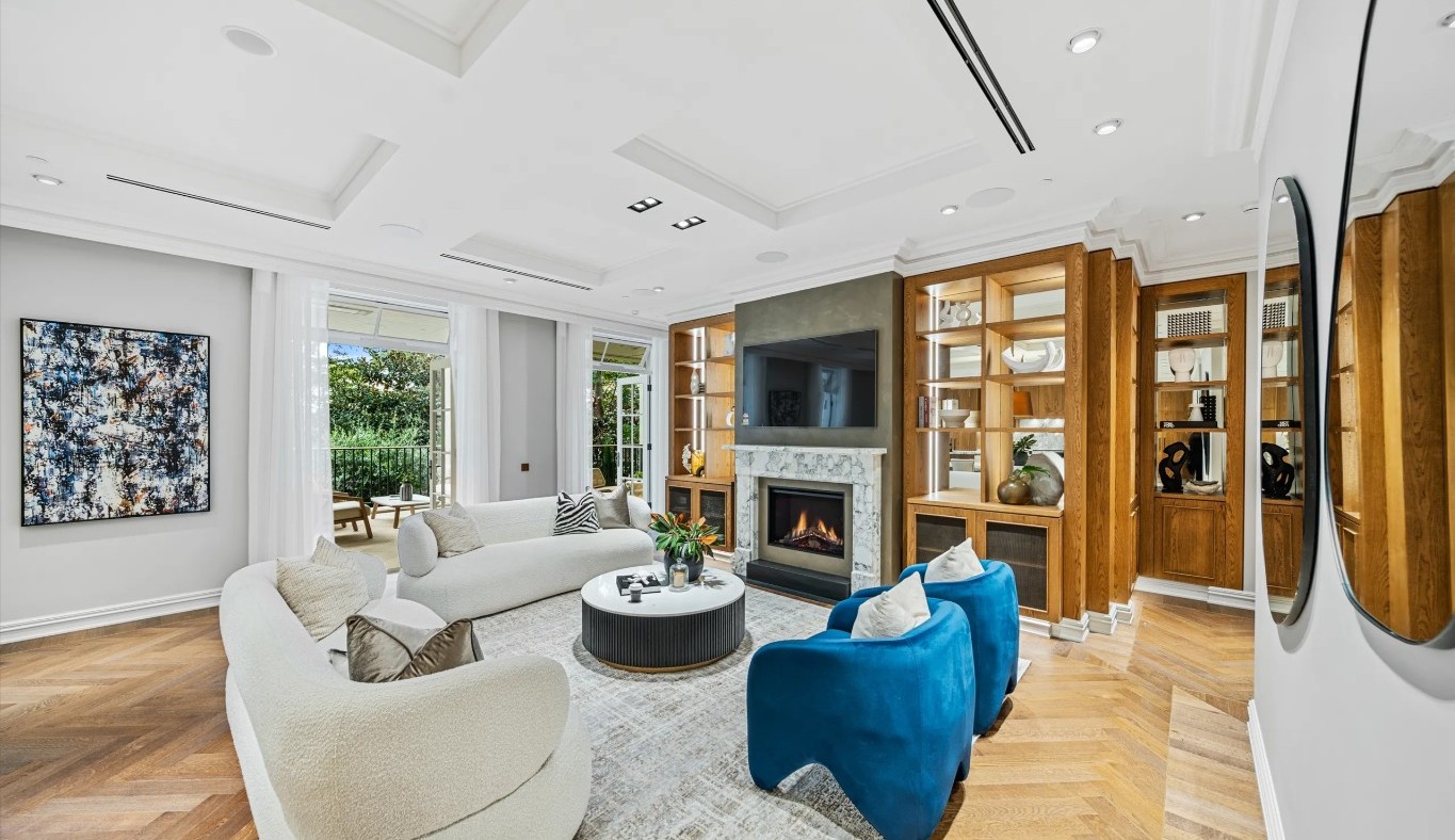 Darling Point Residence