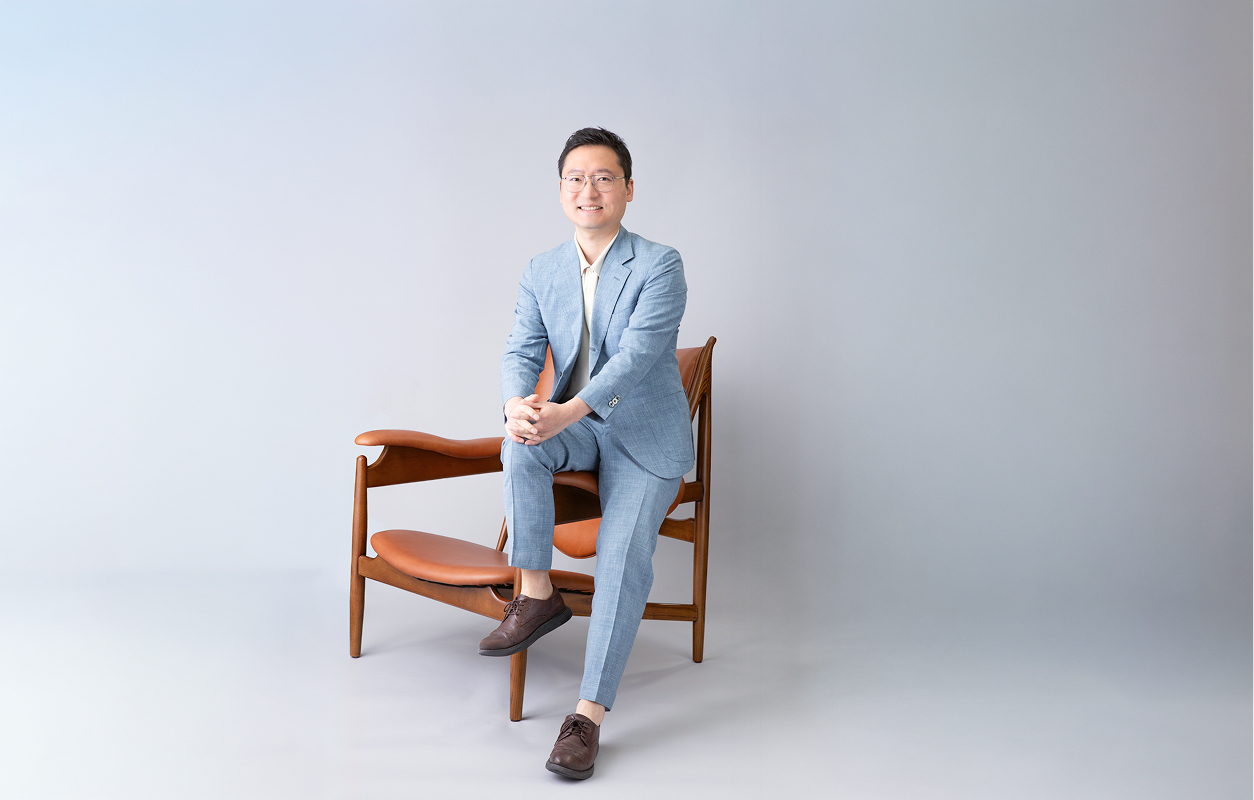 唐澤天（COO）は、会社の「背骨（Backbone）」として、理想を現実へと落とし込む泥臭さと仕組みづくりを担います。