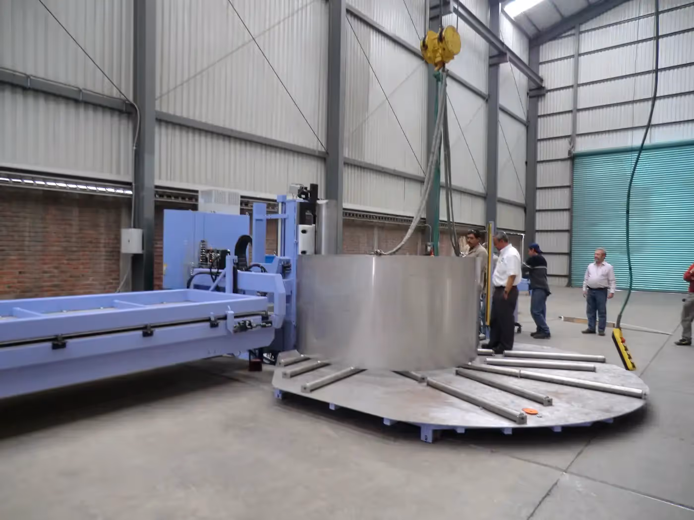 Kehlnaht­schweiß­maschine mit 180° Drehfunktion