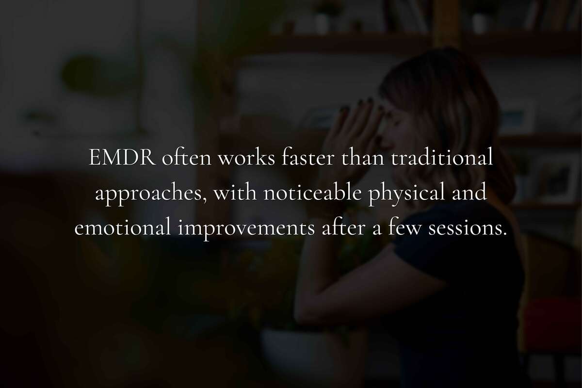 How does EMDR therapy reduce anxiety?