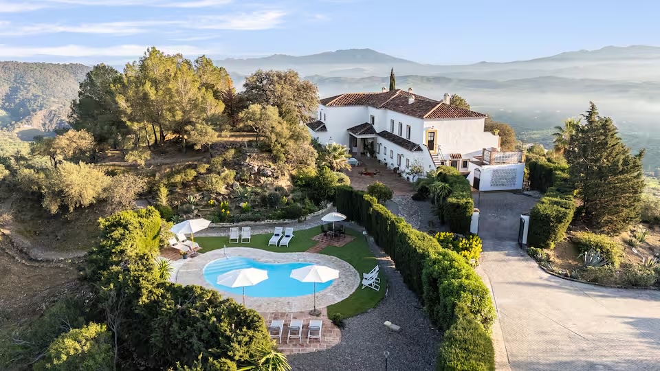 image of welcoming restaurant entrance (for a mexican restaurant)