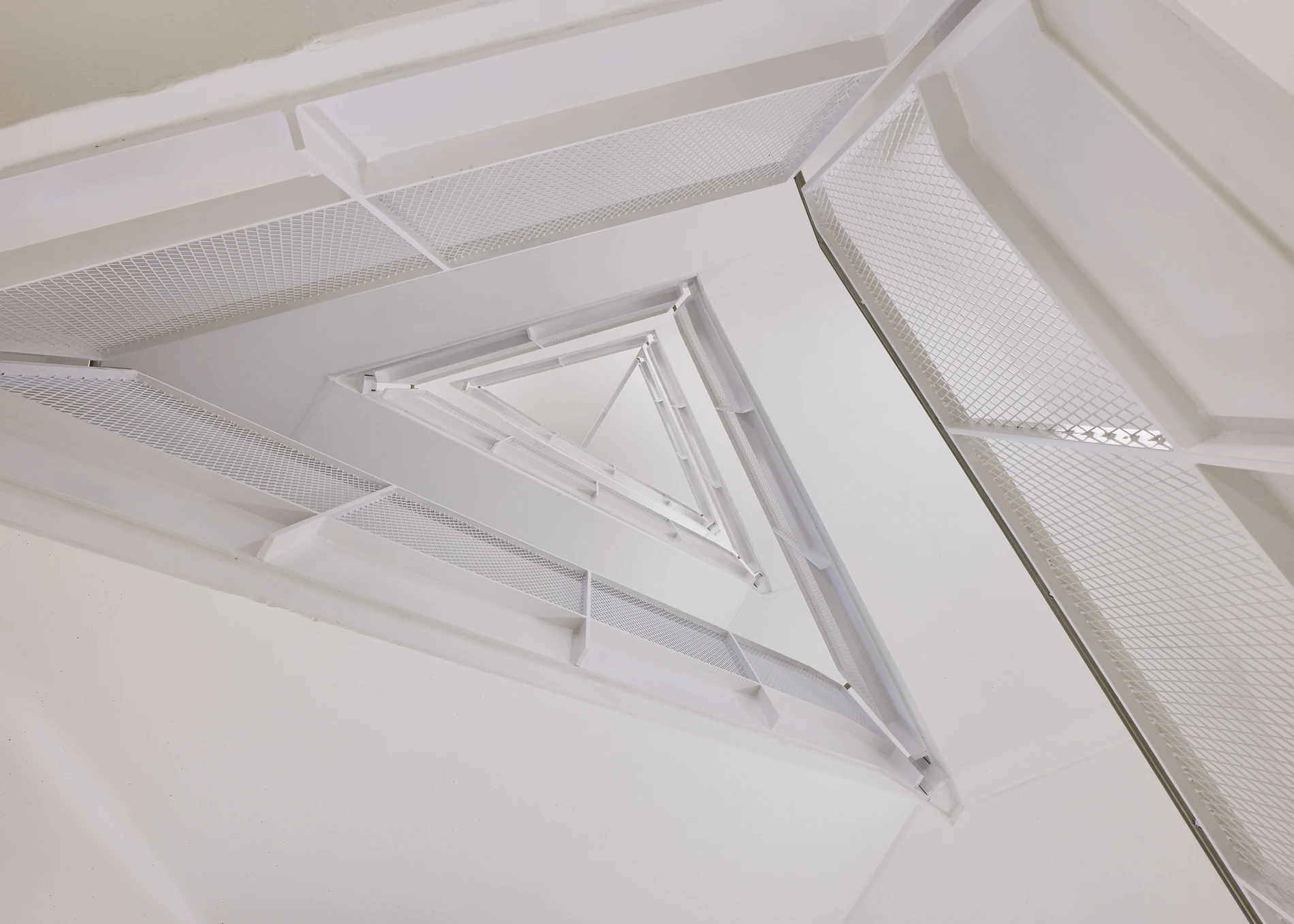 Neubau des Pfarrzentrums St. Cyriakus in Bottrop mit statischer Planung und Berechnung der Treppen- und Geländerkonstruktion durch Wehlmann Ingenieure