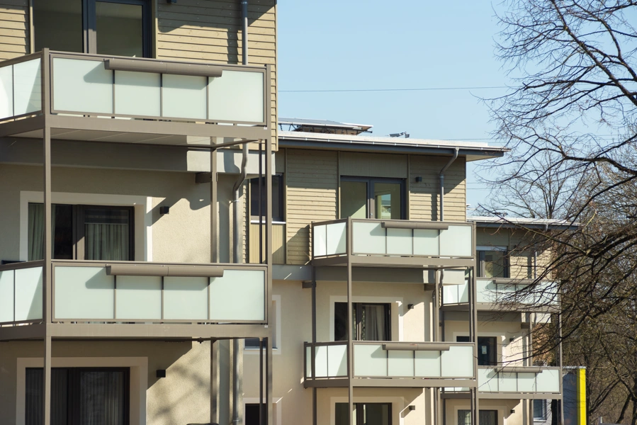 Aufstockung von 16 Mehrfamilienhäusern in modularer Holzrahmenbauweise mit energetischer Sanierung durch Wehlmann Ingenieure in Dortmund für Vivawest Wohnen GmbH.