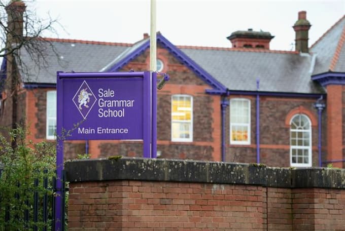 Sale Grammar School.jpg