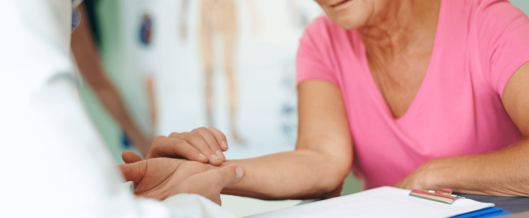 Patient receiving personalized care during a medical consultation, representing concierge healthcare services and the best primary care doctor in Great Neck.