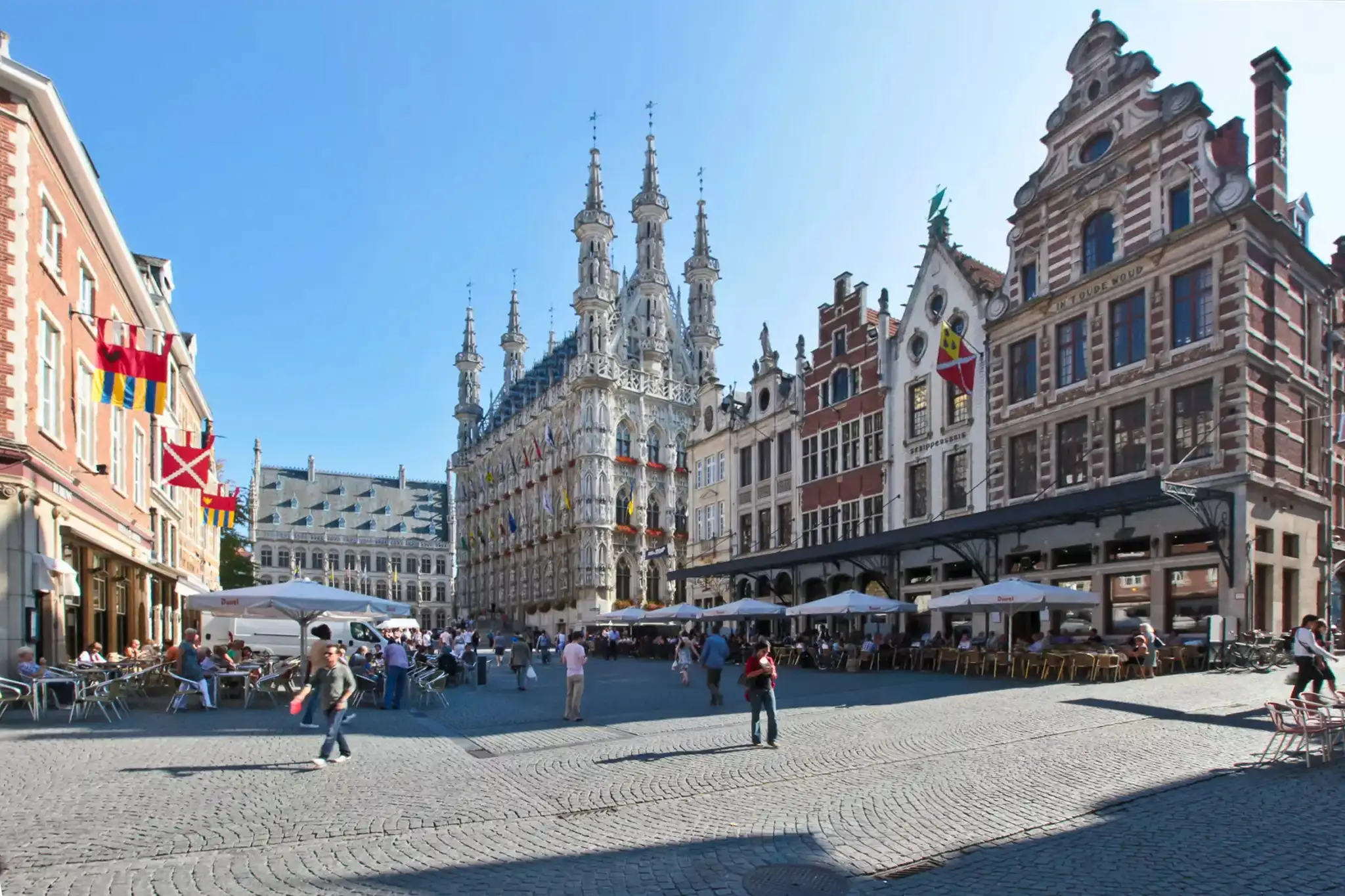 Het stadhuis op de Grote Markt van Leuven