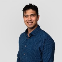 Alex Hayami headshot.