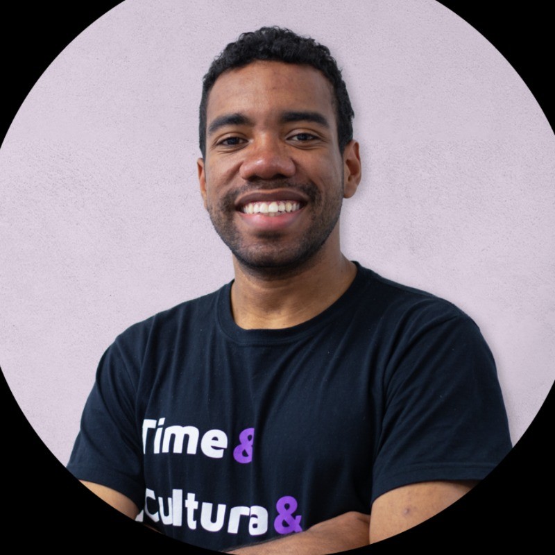 [headshot] image of customer (for a construction company)