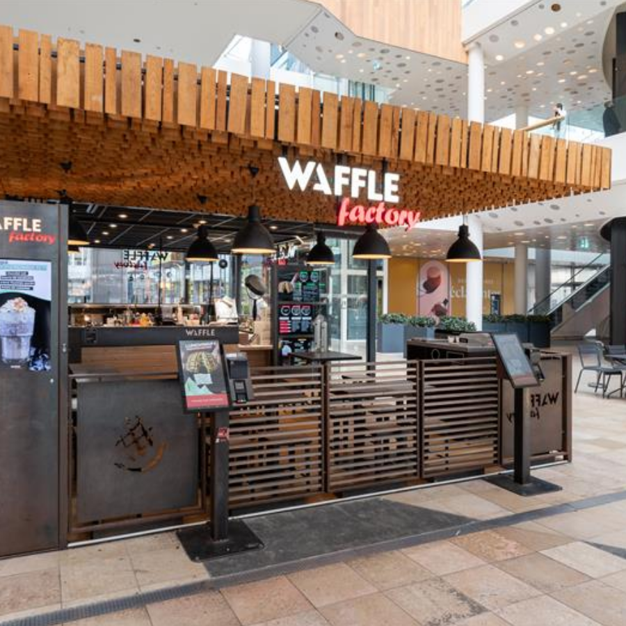 Bornes avec support pied installées chez Waffle Factory