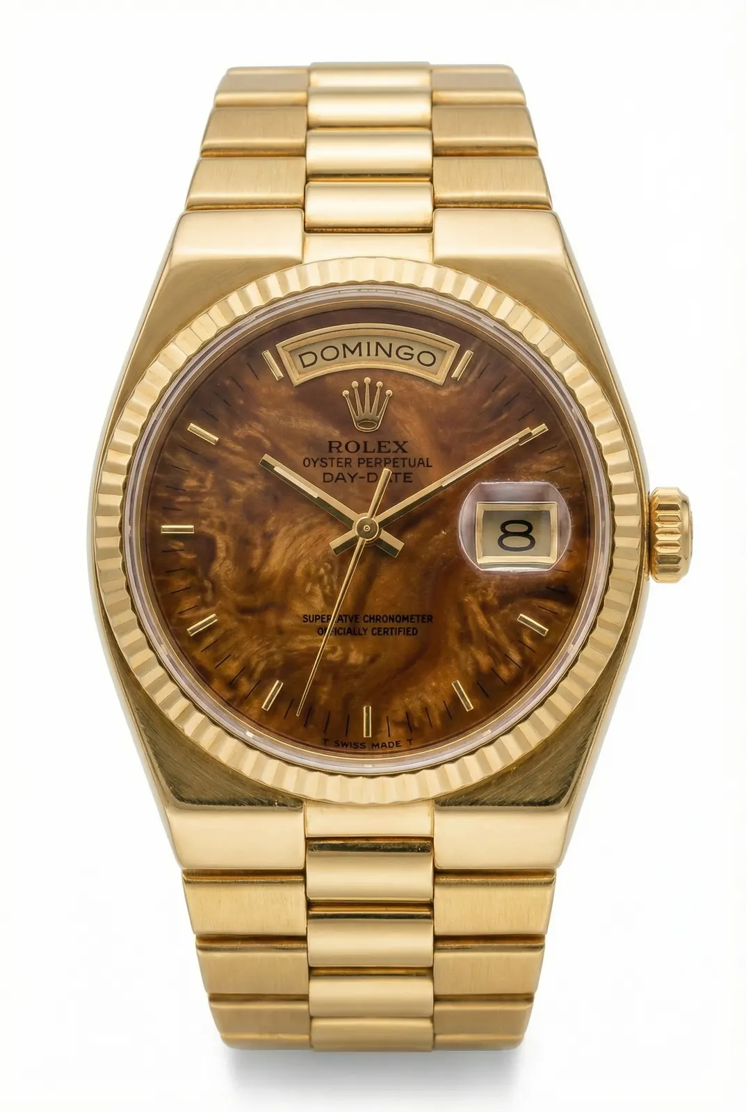 Vista frontal del Rolex Oyster Quartz 19018 en oro amarillo, dial marrón y brazalete, relojería de alta gama en Argentina