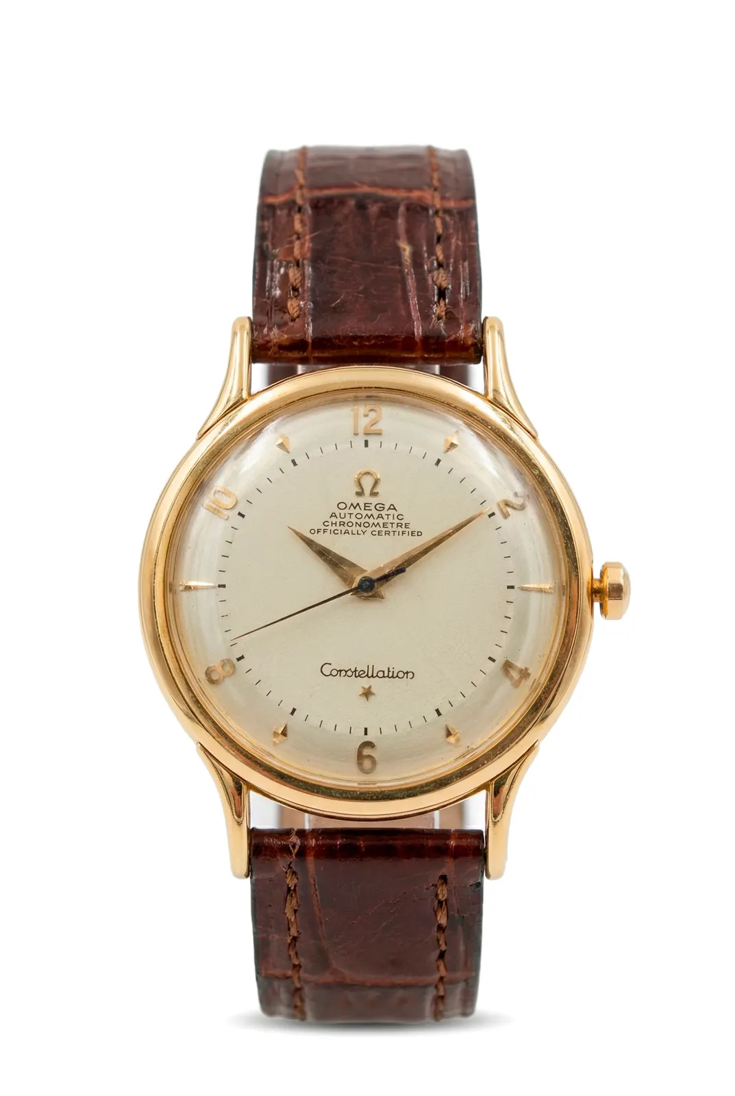 Omega Constellation ref. 2648 en oro amarillo, vista frontal con dial blanco y correa de cuero, relojería de alta gama