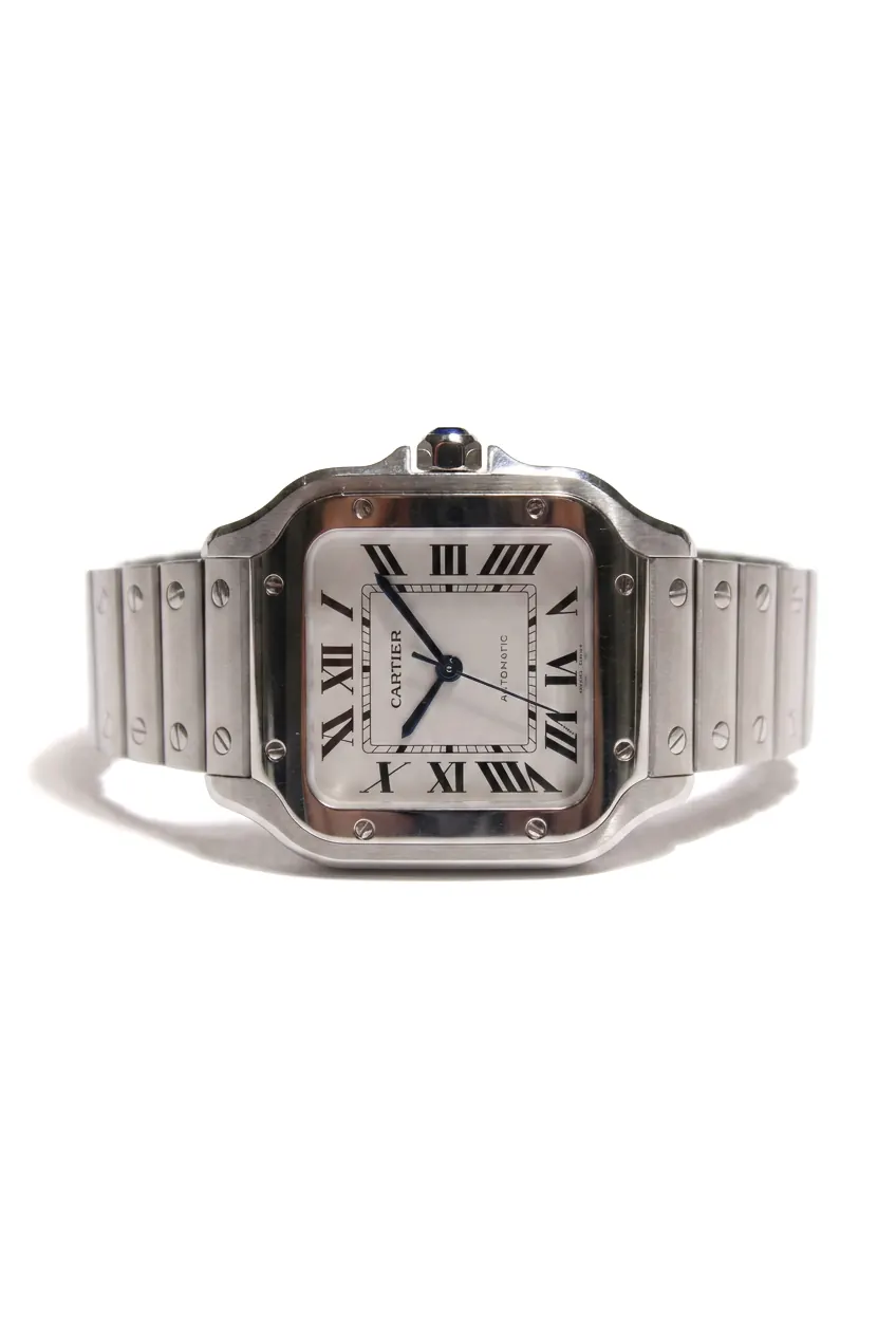 Cartier Santos WSSA0029 de acero, vista frontal con dial blanco y números romanos, reloj de alta gama en Buenos Aires