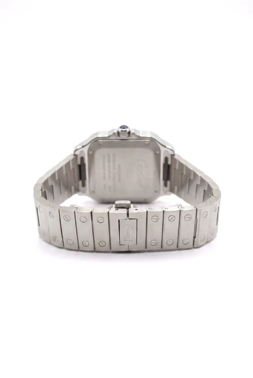 Vista trasera del Cartier Santos WSSA0029 en acero, con brazalete y cierre desplegable, reloj de alta gama en Buenos Aires
