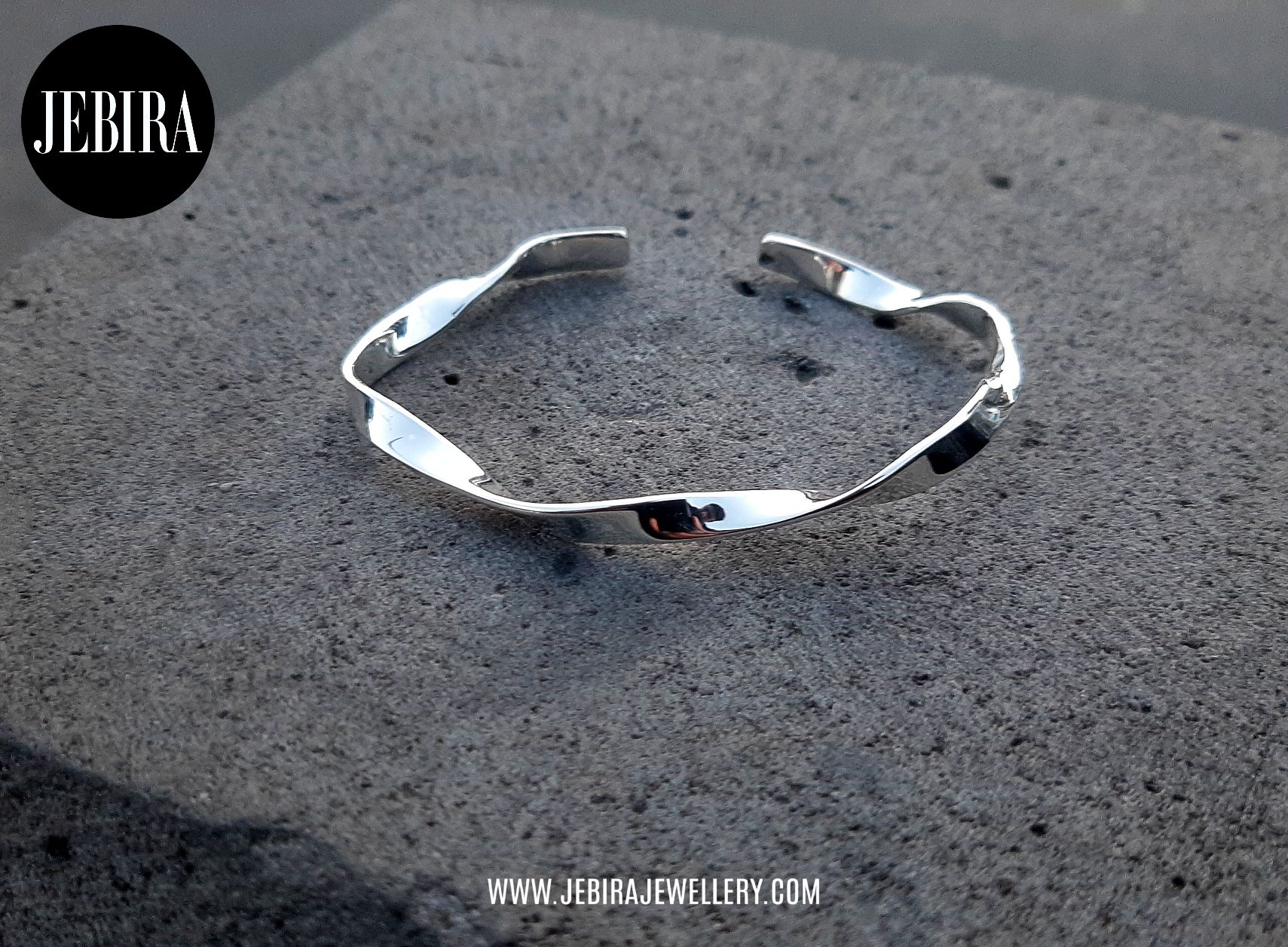 ვერცხლის სამაჯური დავეული ვიზუალით