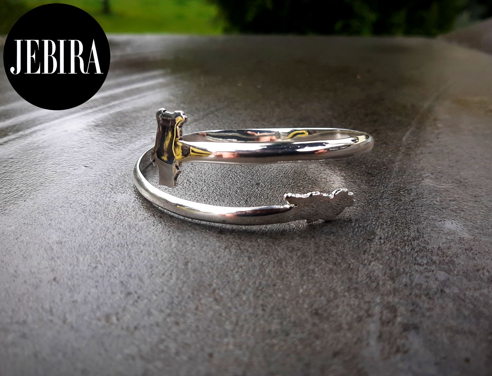 ვერცხლის სამკაული, ვერცხლის სამაჯური რუკების გამოსახულებით