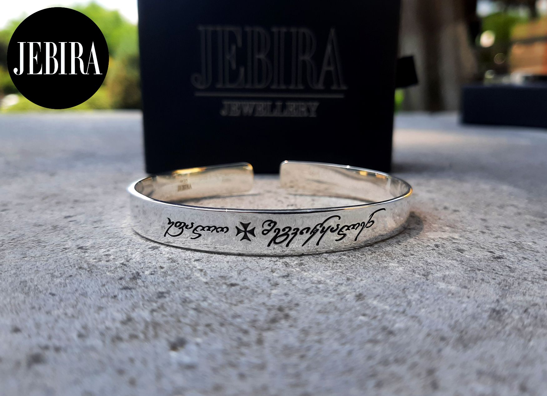 ვერცხლის სამაჯური უფალო შეგვიწყალენ წარწერით და შუაში ჯვრით