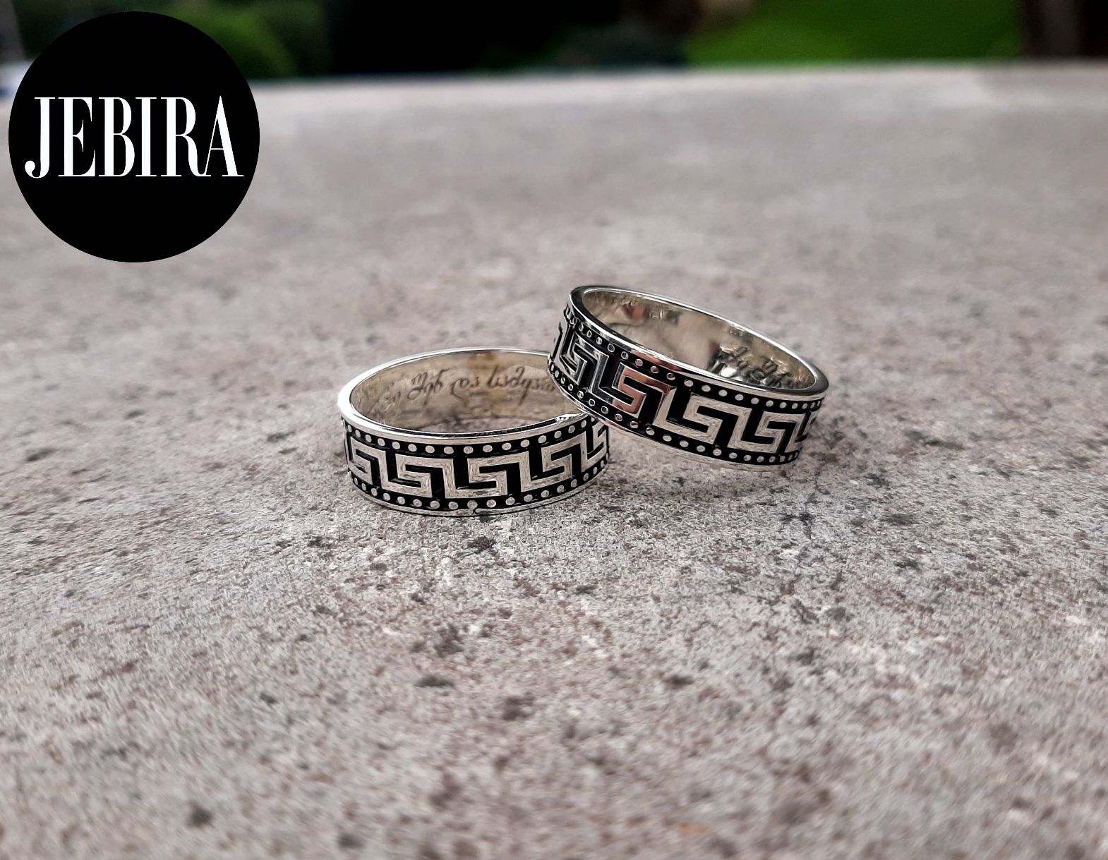 ვერცხლის სამკაული, ვერცხლის ბეჭედი ვერსაჩეს ორნამენტით