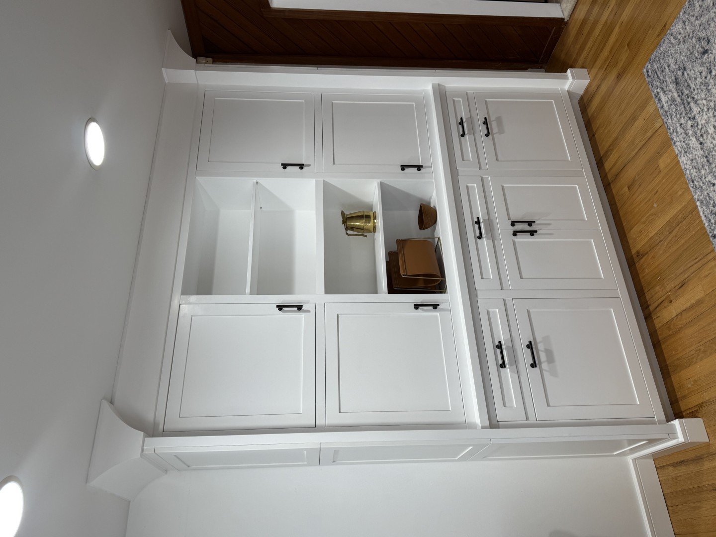 Wall Unit 