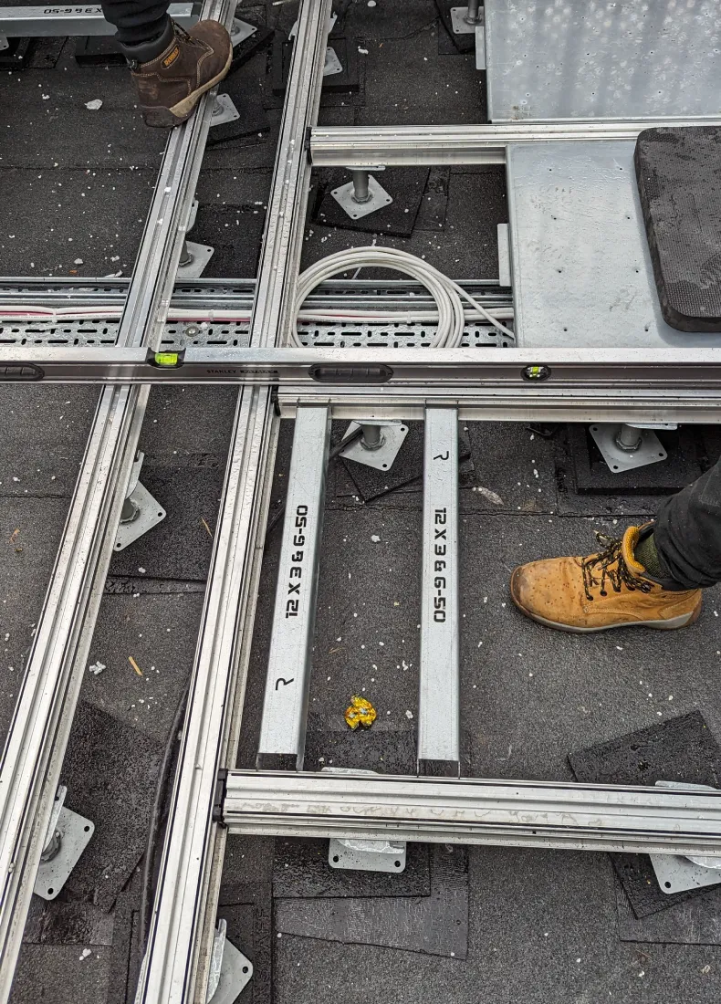 Installation of roof terrace system