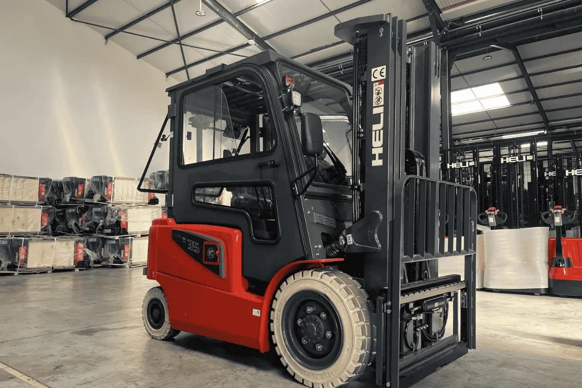 cho-thue-xe-nang-hang-tphcm-2