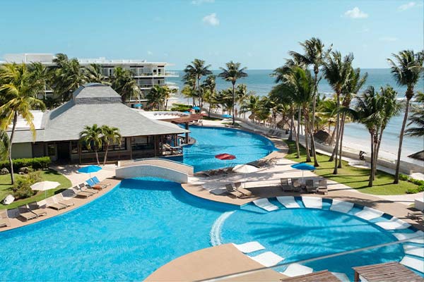 Travel Leaders Image