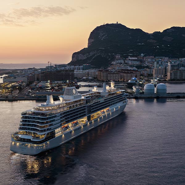 Travel Leaders Image