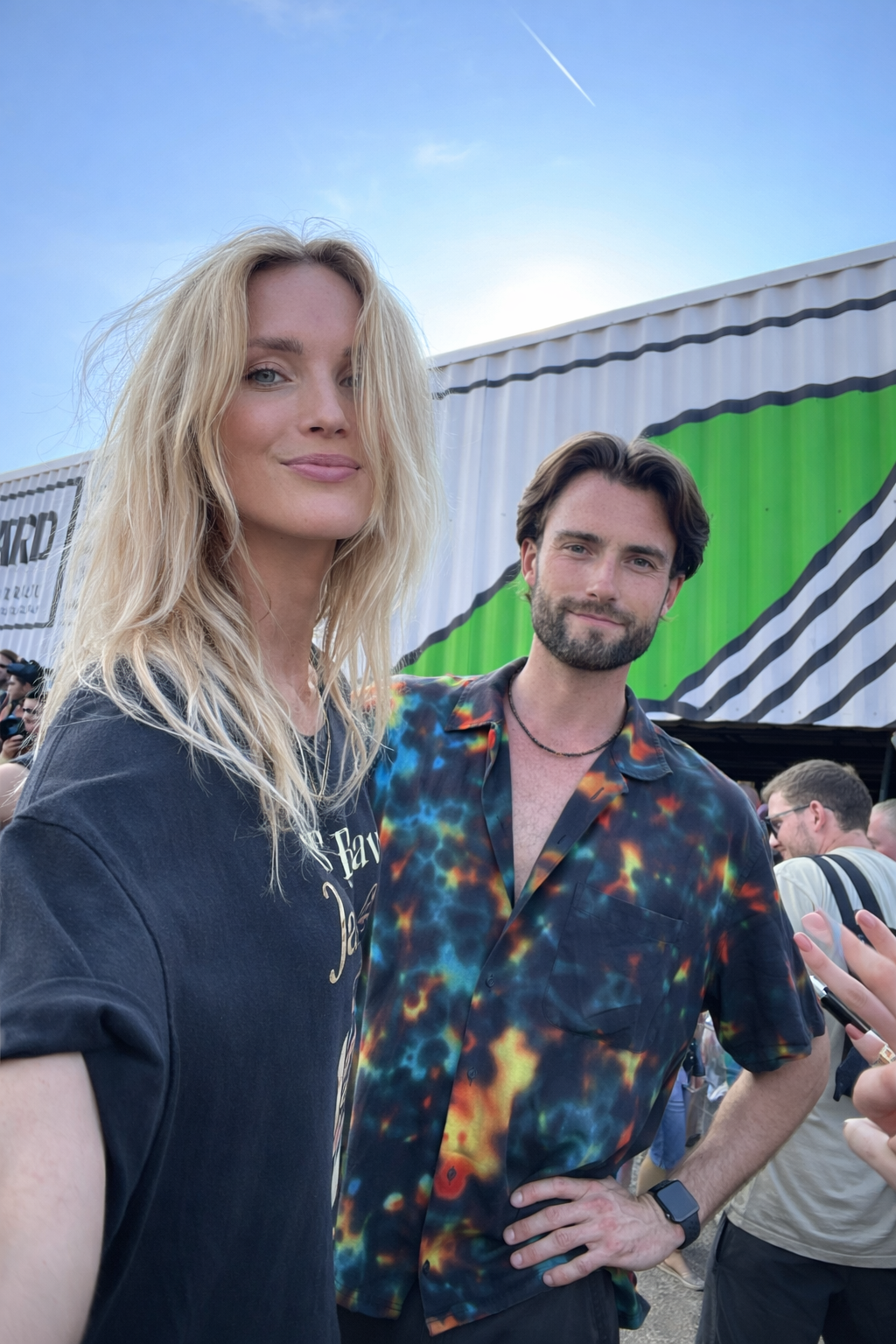 Performance based or organic and always on or periodic.