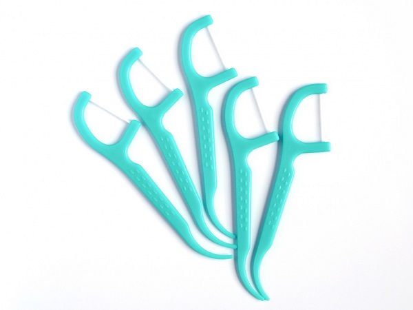 dental-floss-blue-color-toothpick