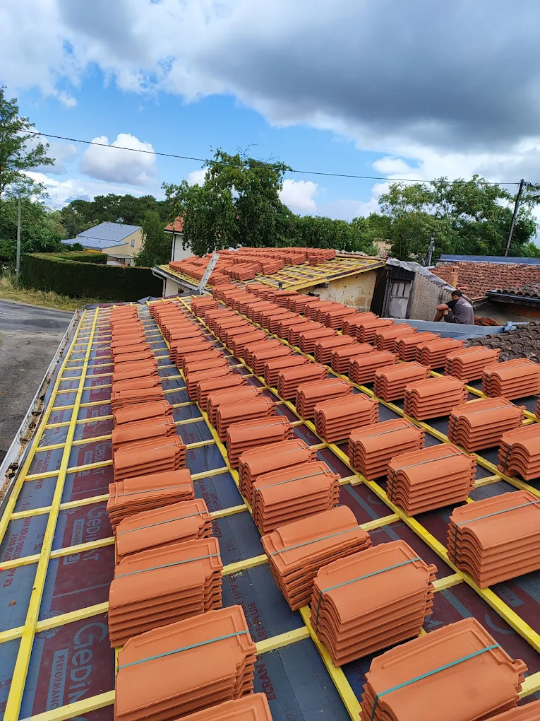 image of roof being repaired