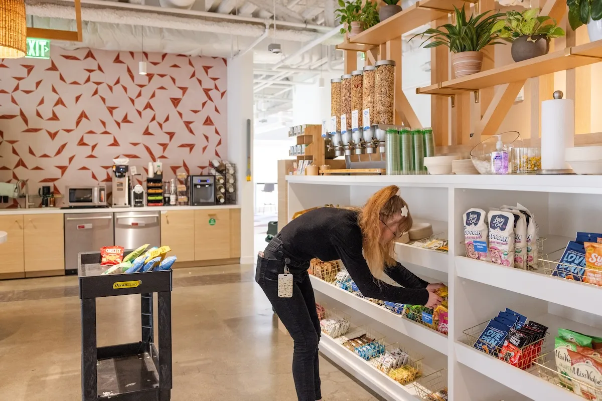 11 Design Best Practices That Make a Great Office Pantry