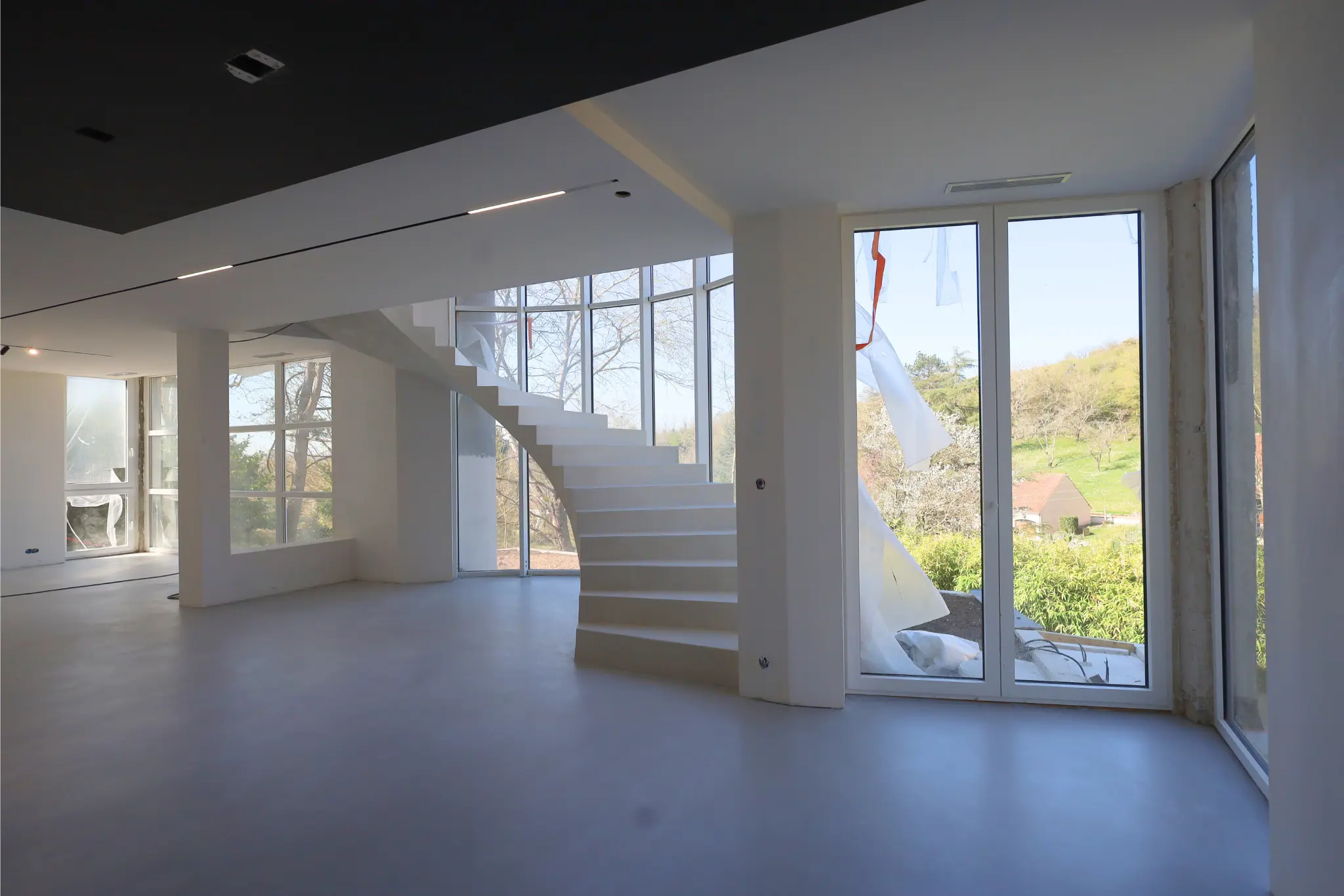 Pose d'un béton cité dans une maison à Vétheuil, dans les Yvelines (75).