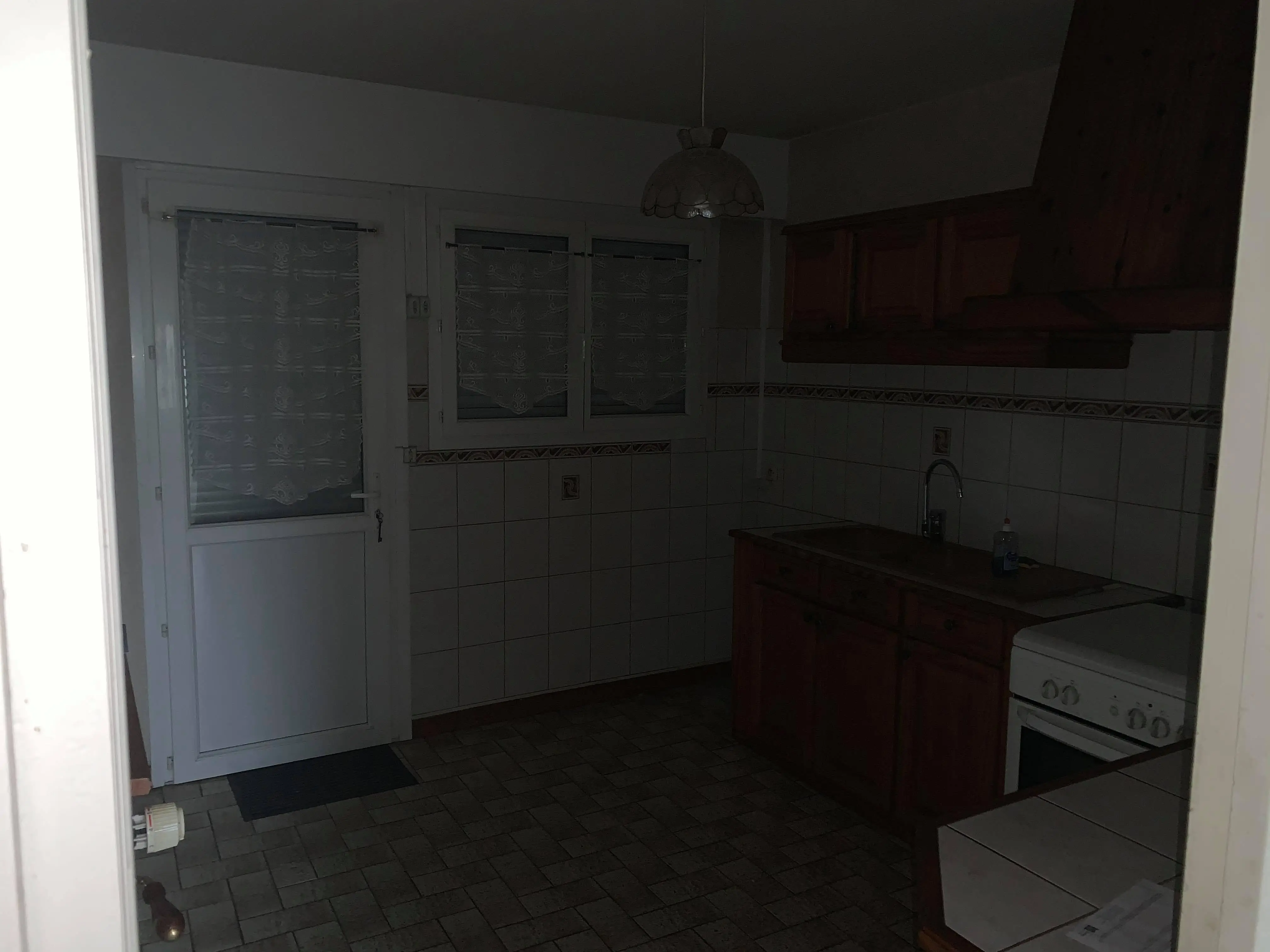 Création d’un salon ouvert et lumineux lors d’une rénovation intérieure à Arras