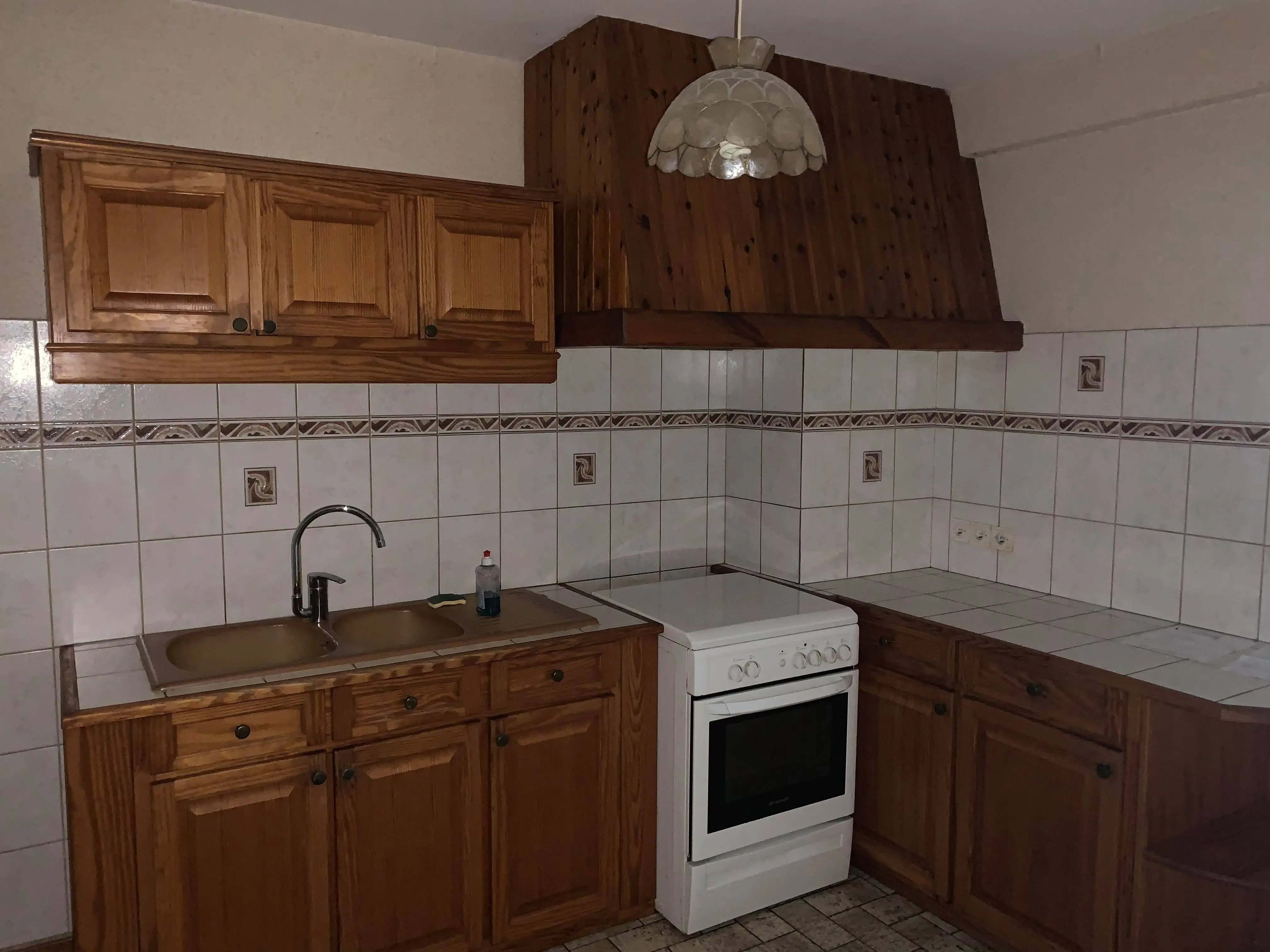 Rénovation d’une cuisine intérieure dans une maison ancienne à Arras