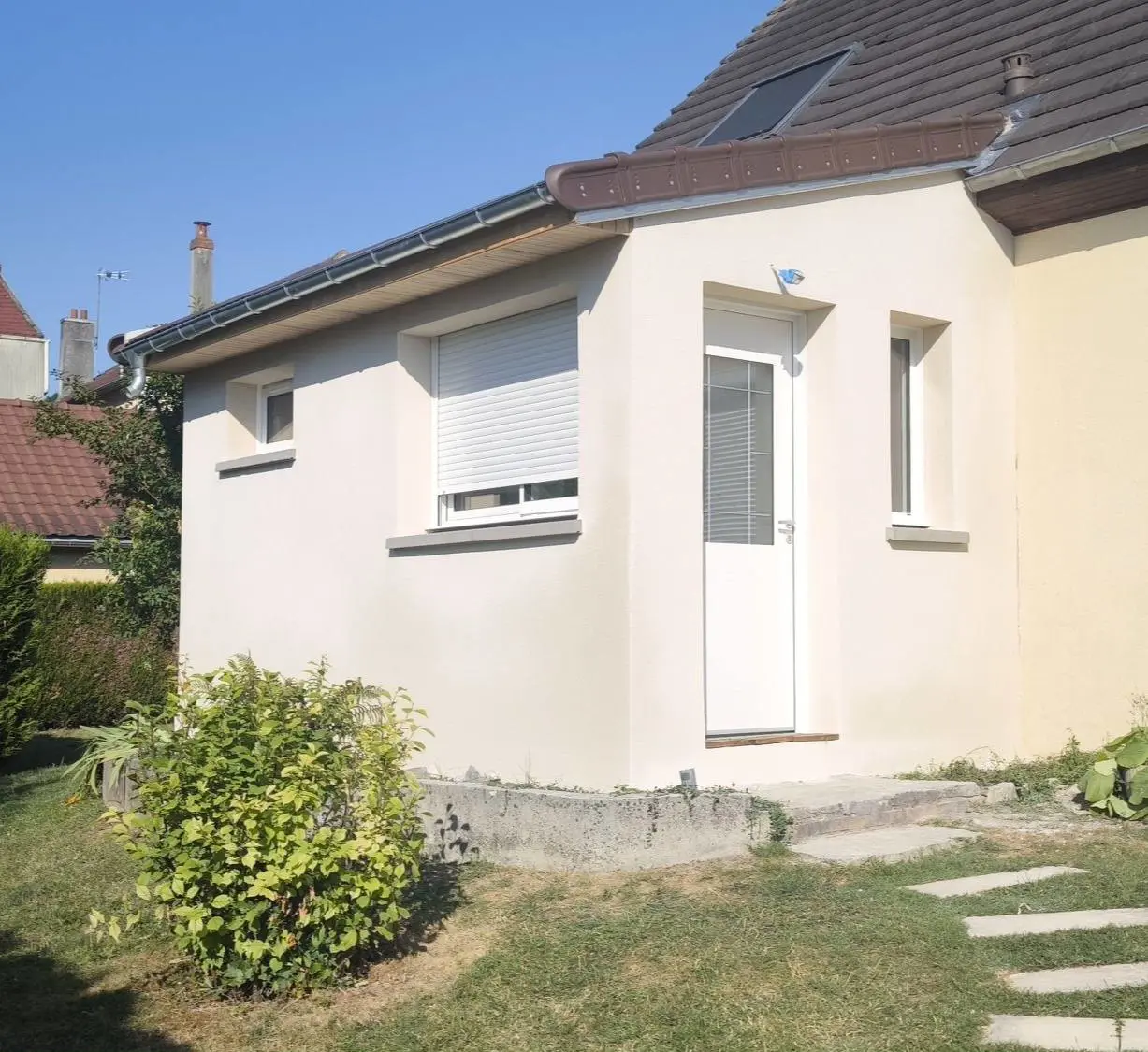 Construction d'une nouvelle pièce de vie pour une maison du Val d'Oise (95).