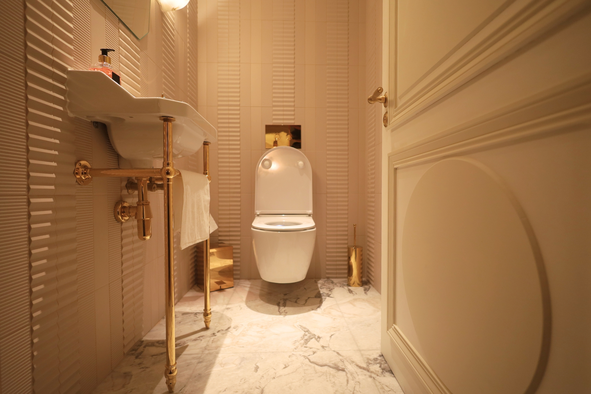 Rénovation de toilette haut-de-gamme dans un appartement à Paris (75°