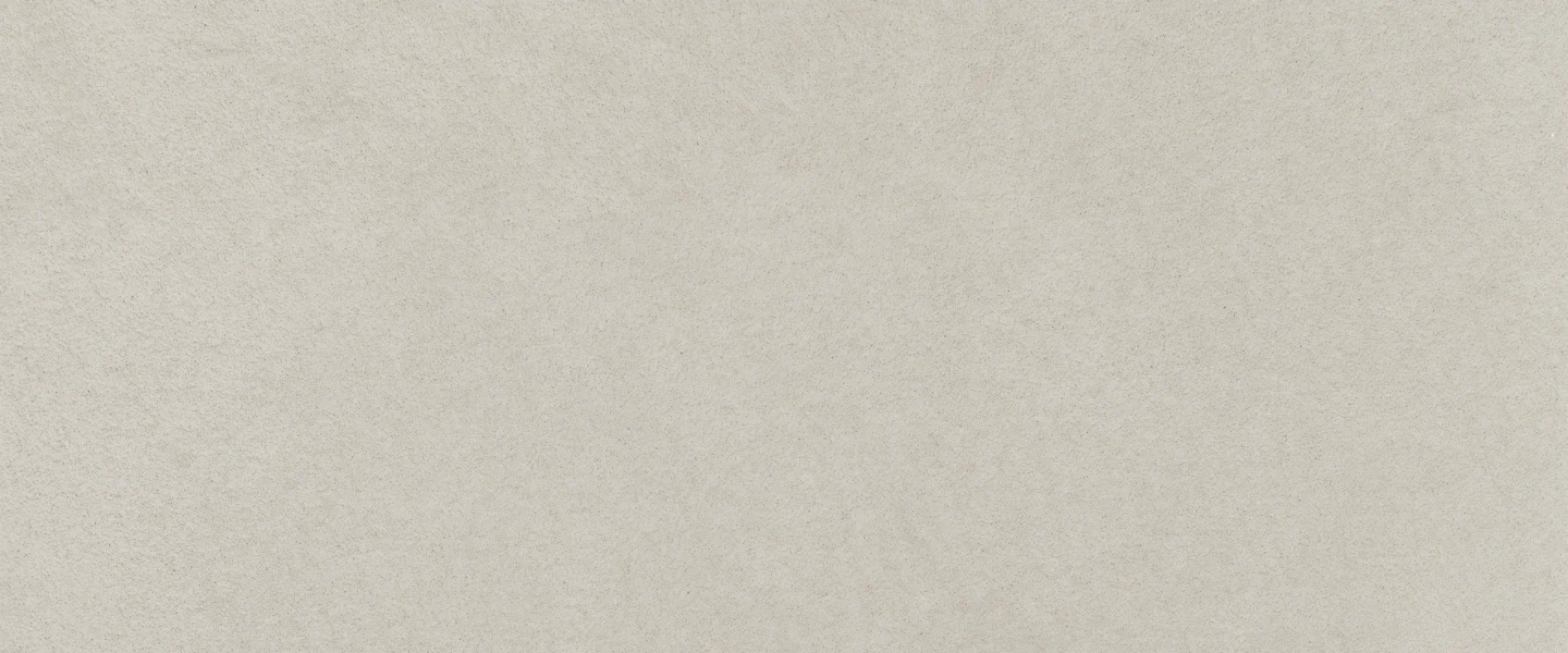 Béton ciré AdLucem appliqué sur plan de travail à Paris.