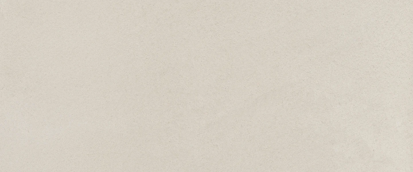 Béton ciré AdLucem couleur claire dans un appartement Haussmannien.