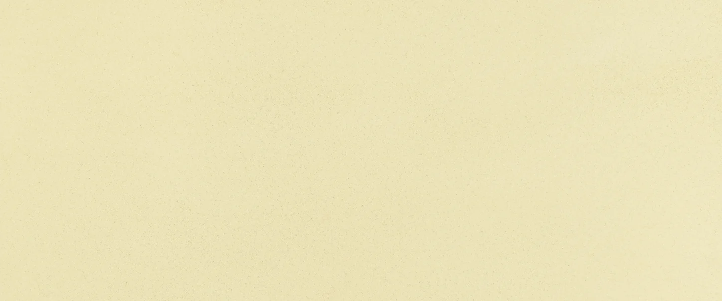 Béton ciré AdLucem beige dans salle de bain moderne.