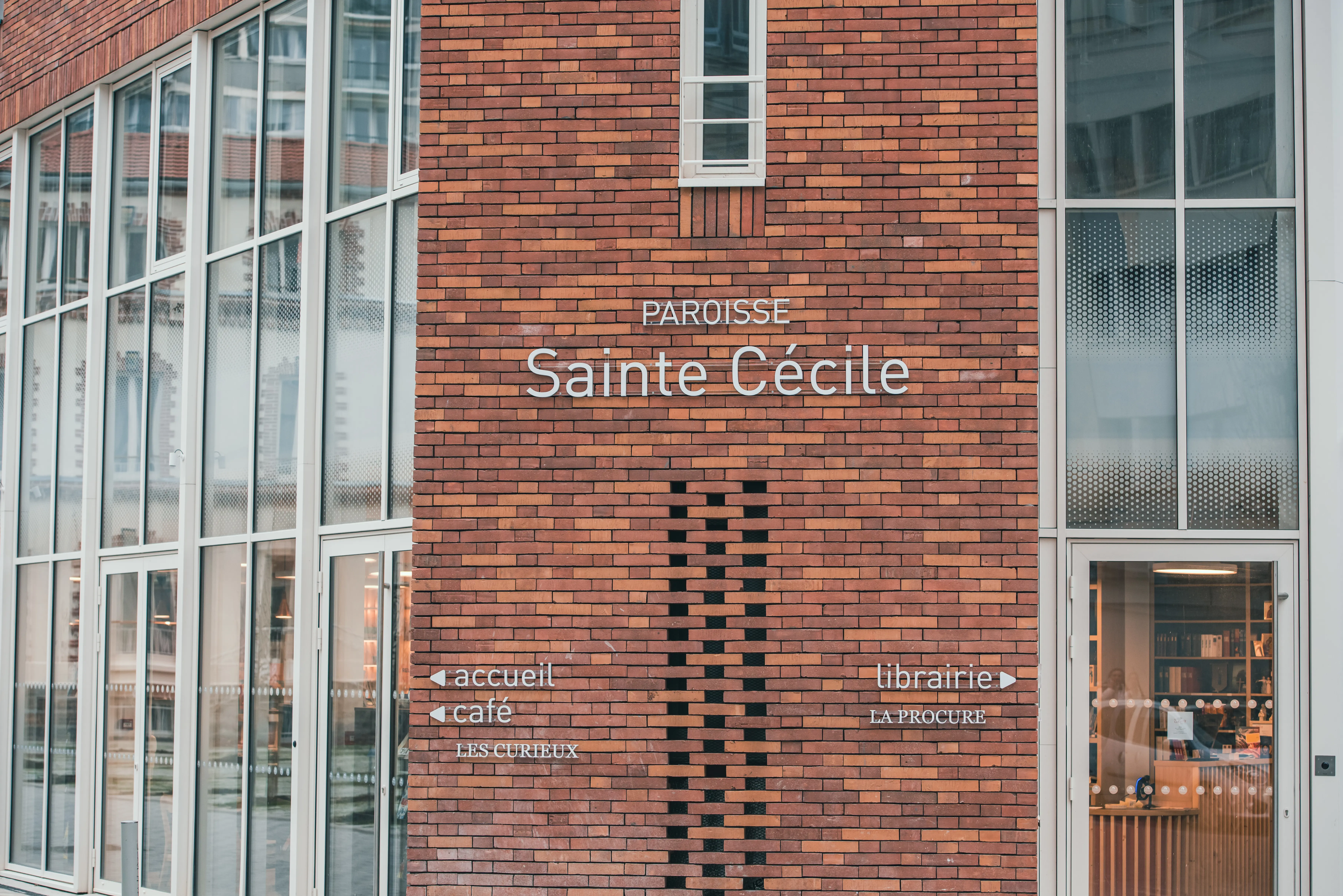 Rénovation de façade d'immeuble à Paris
