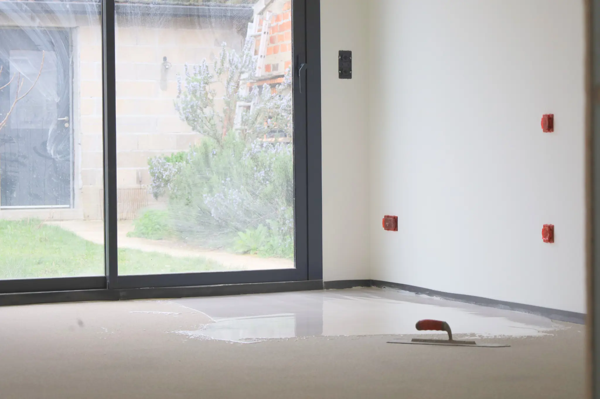 Mise en place du support avant finition minérale